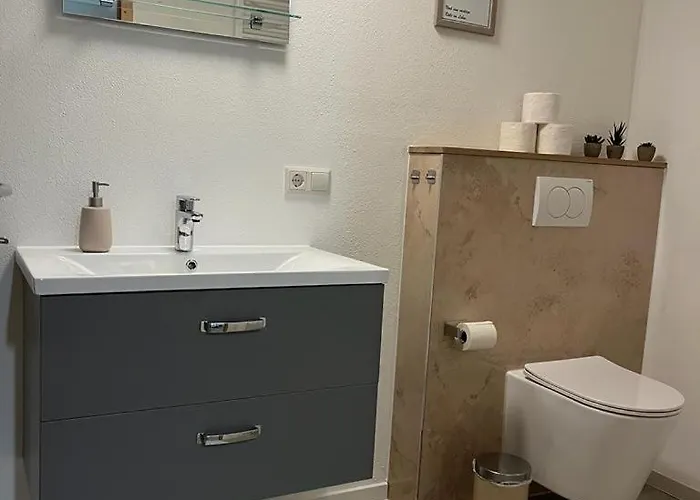 Weitblick Auf Berg, Wald Und Wiese Vakantiehuis